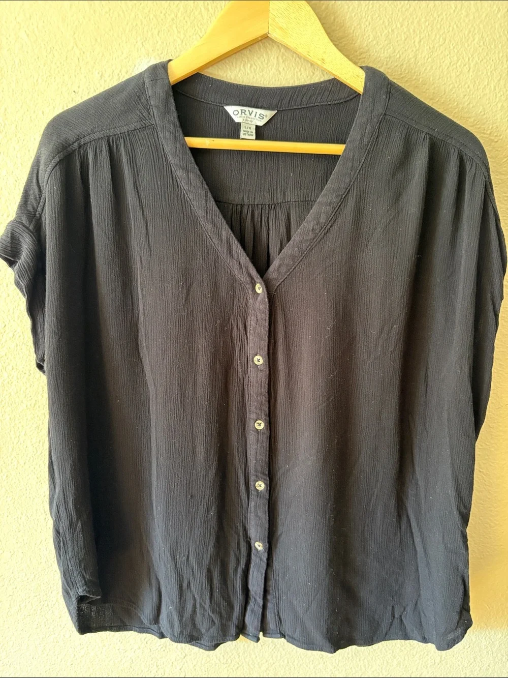 Orvis Black Button Front Blouse Women's Large V Neck Short Sleeve Relaxed Fit